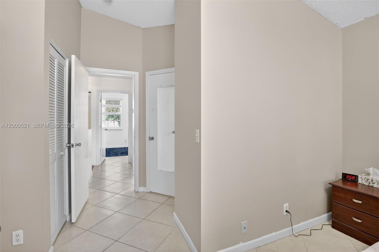 3100 SW 50th St