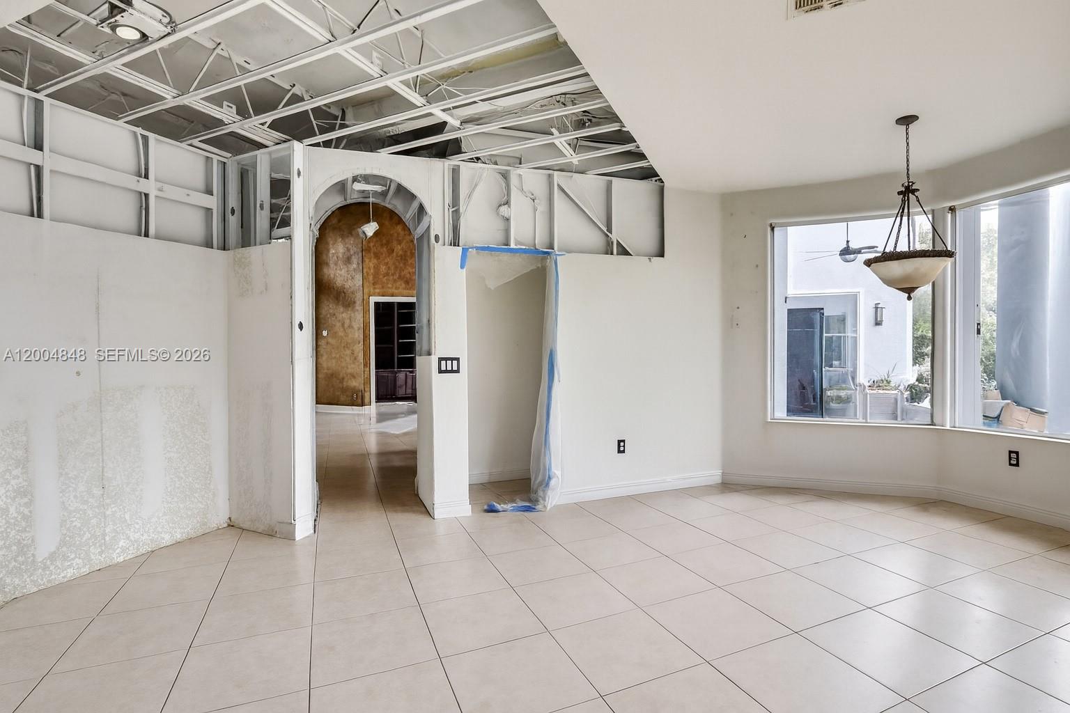 10161 N Lake Vista Cir