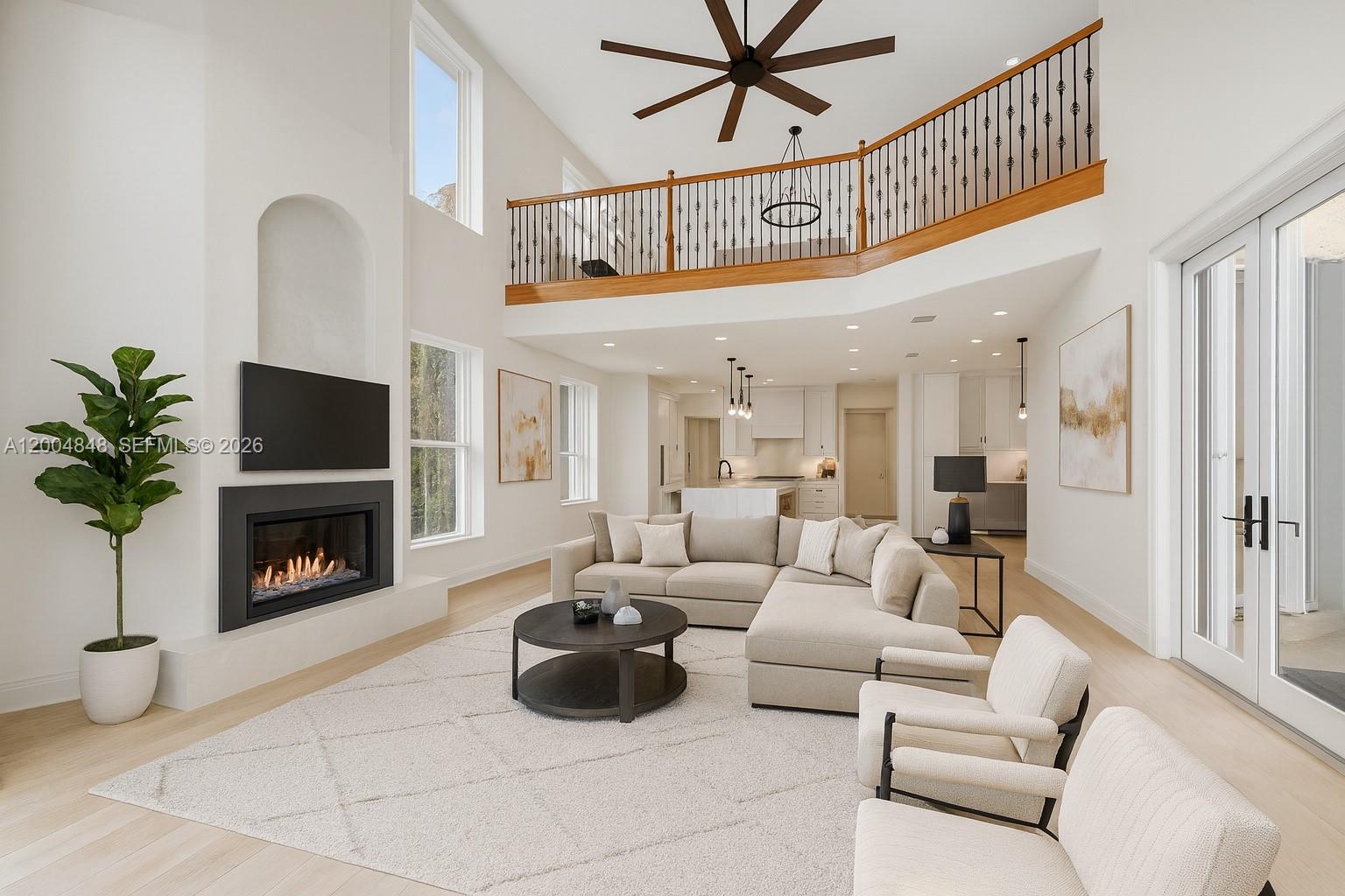 10161 N Lake Vista Cir