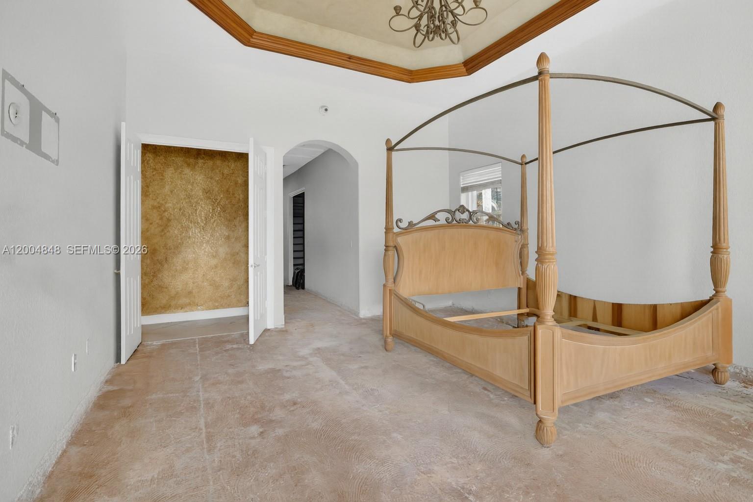 10161 N Lake Vista Cir