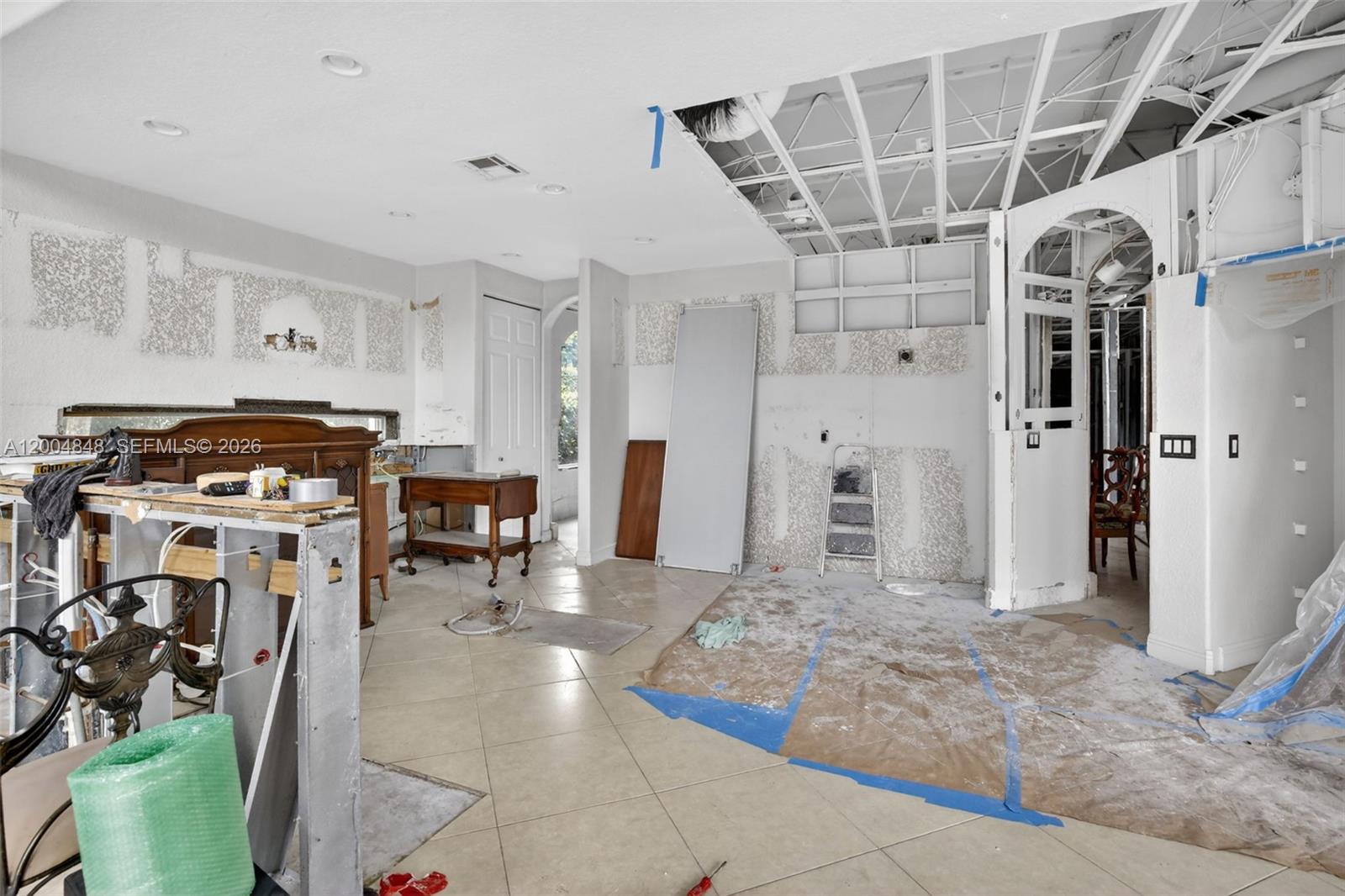 10161 N Lake Vista Cir