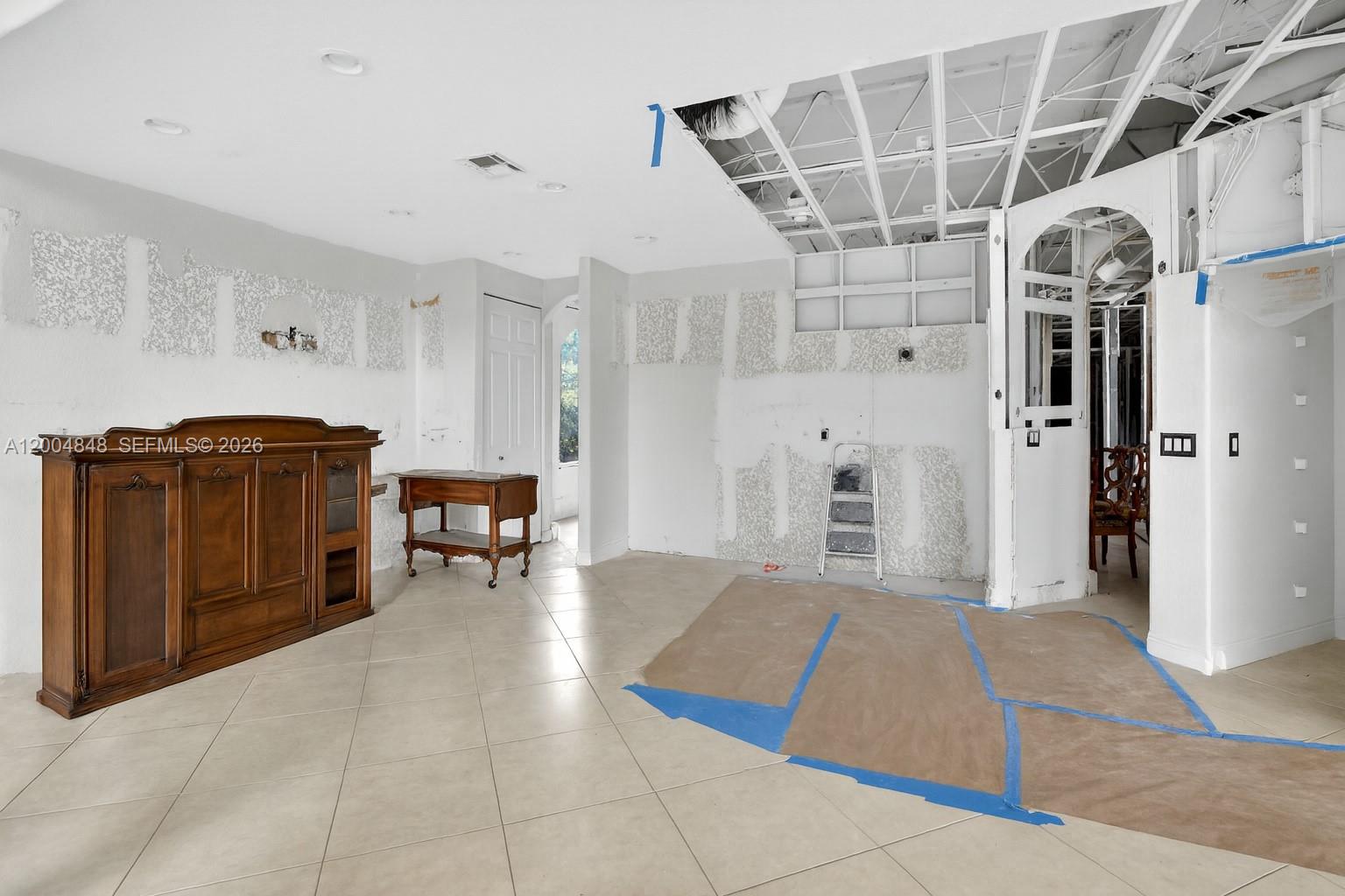 10161 N Lake Vista Cir