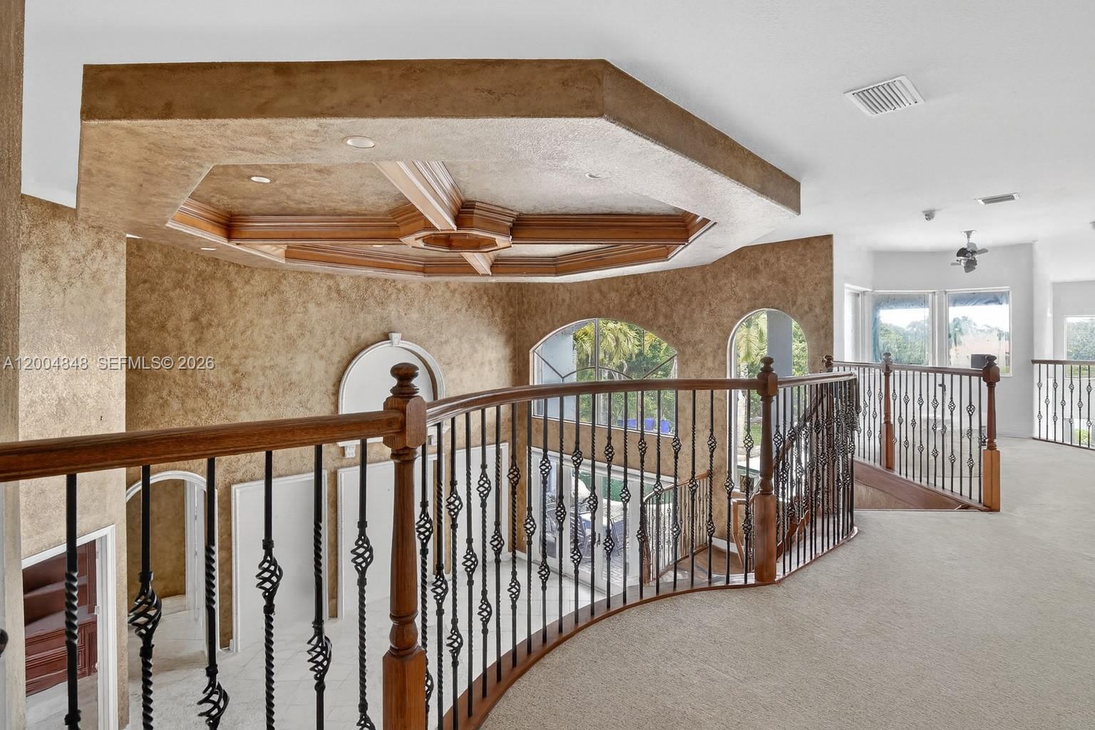 10161 N Lake Vista Cir
