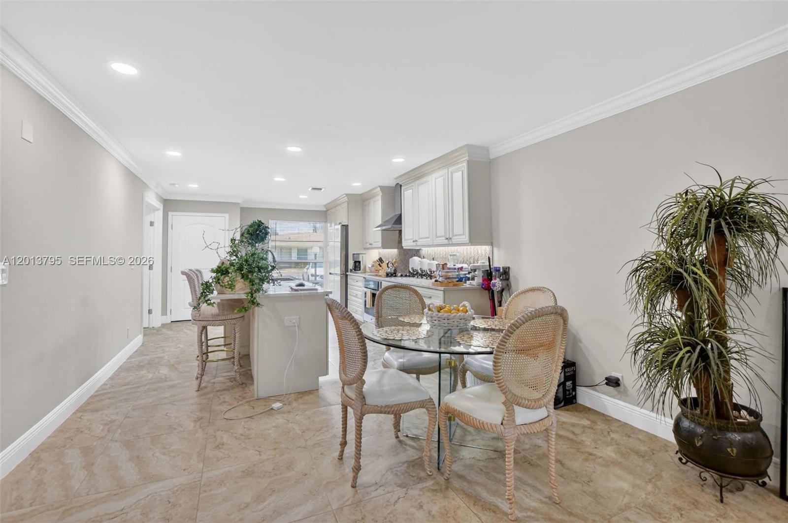 8749 Belle Aire Dr