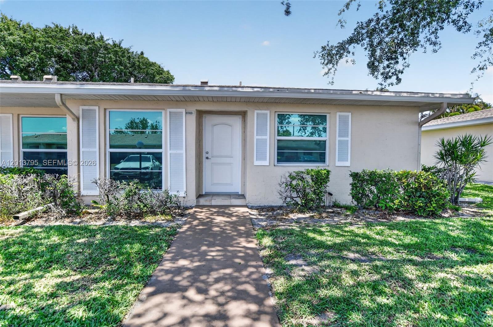 8749 Belle Aire Dr