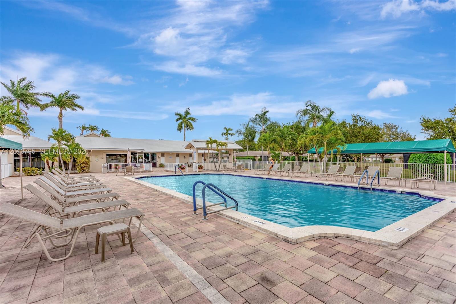 8749 Belle Aire Dr
