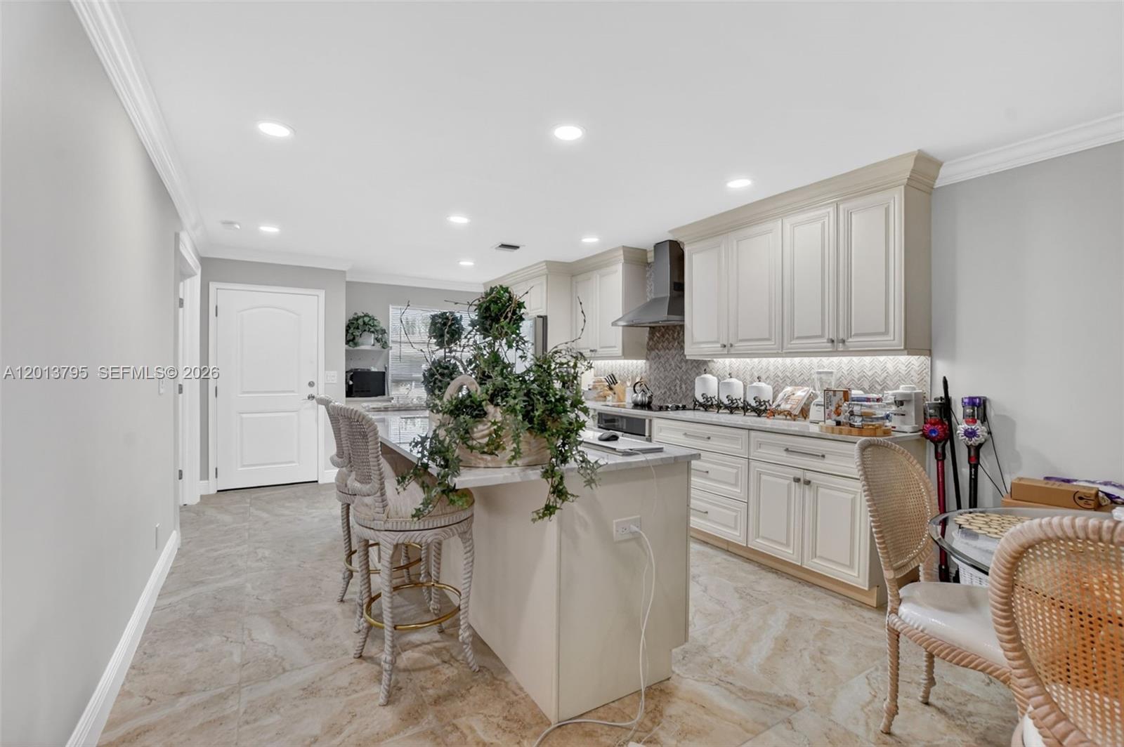 8749 Belle Aire Dr