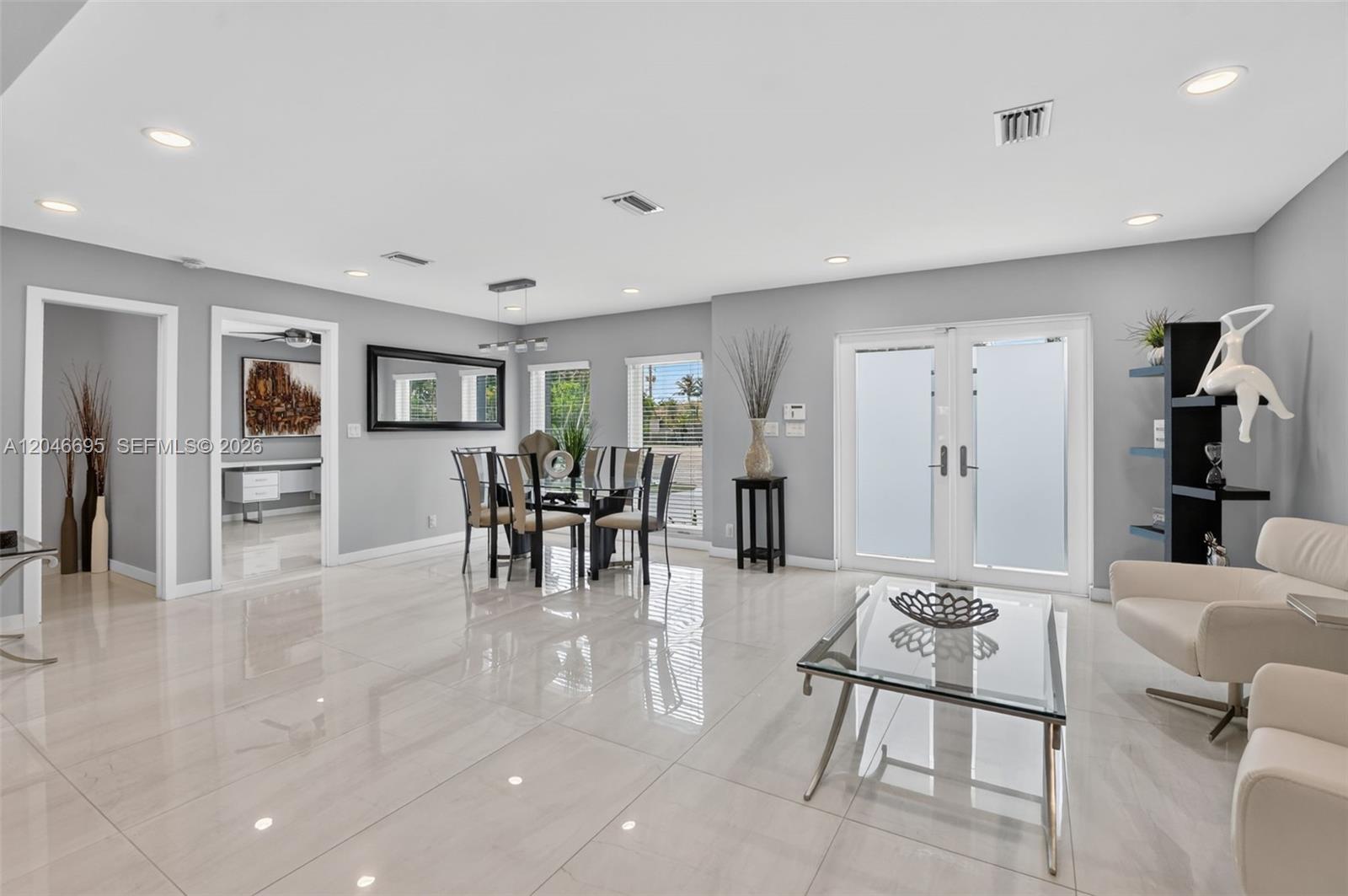 966 SE 9th Ave