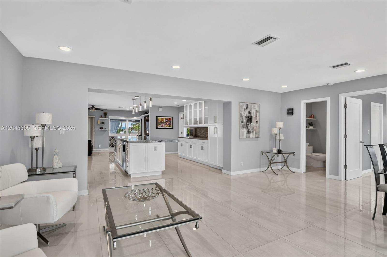 966 SE 9th Ave