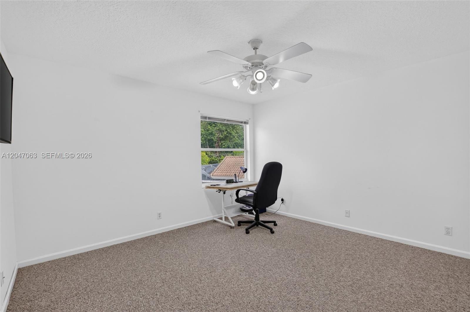 21209 Via Ventura