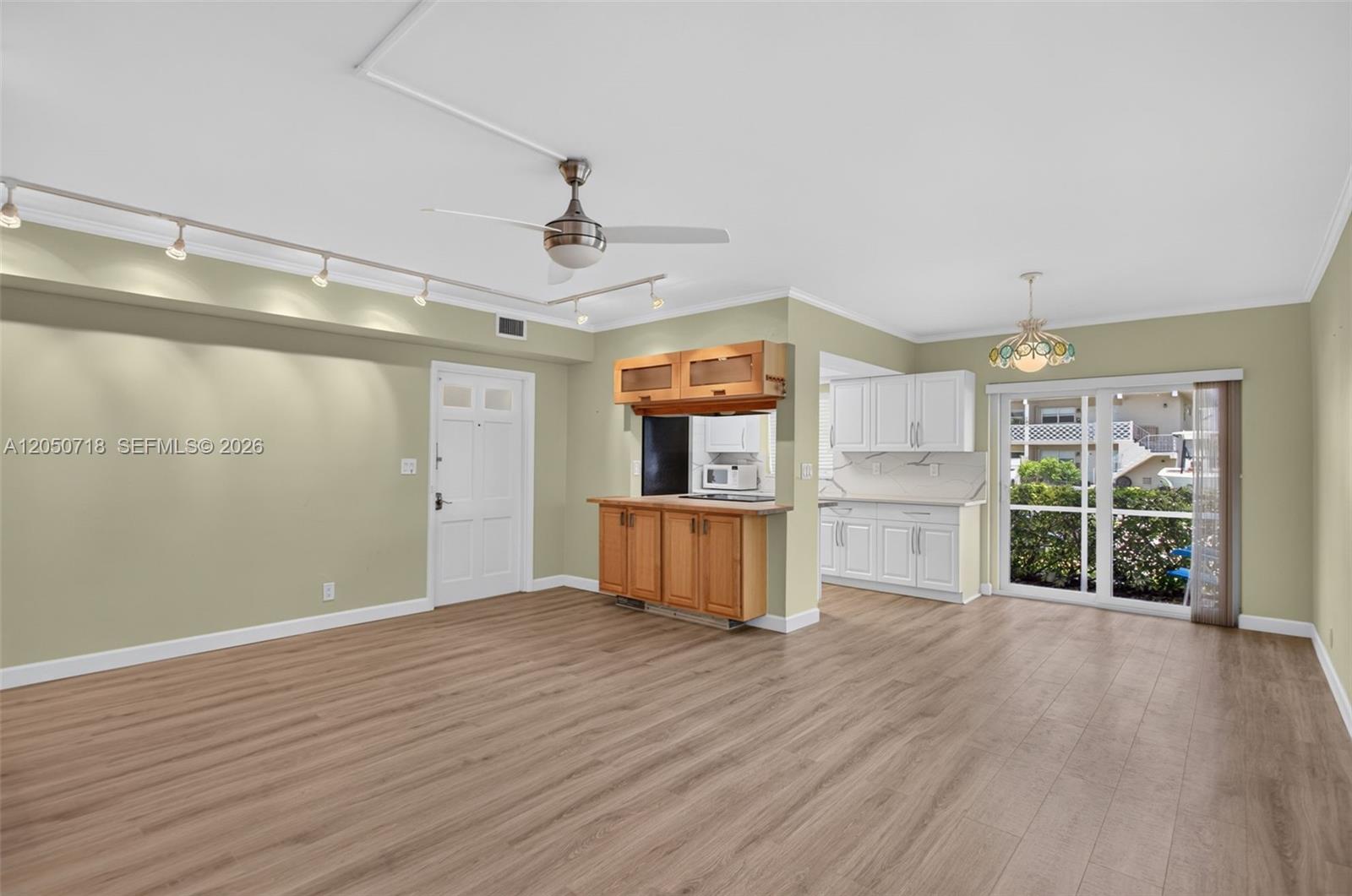 708 SE 7th Ave # 8