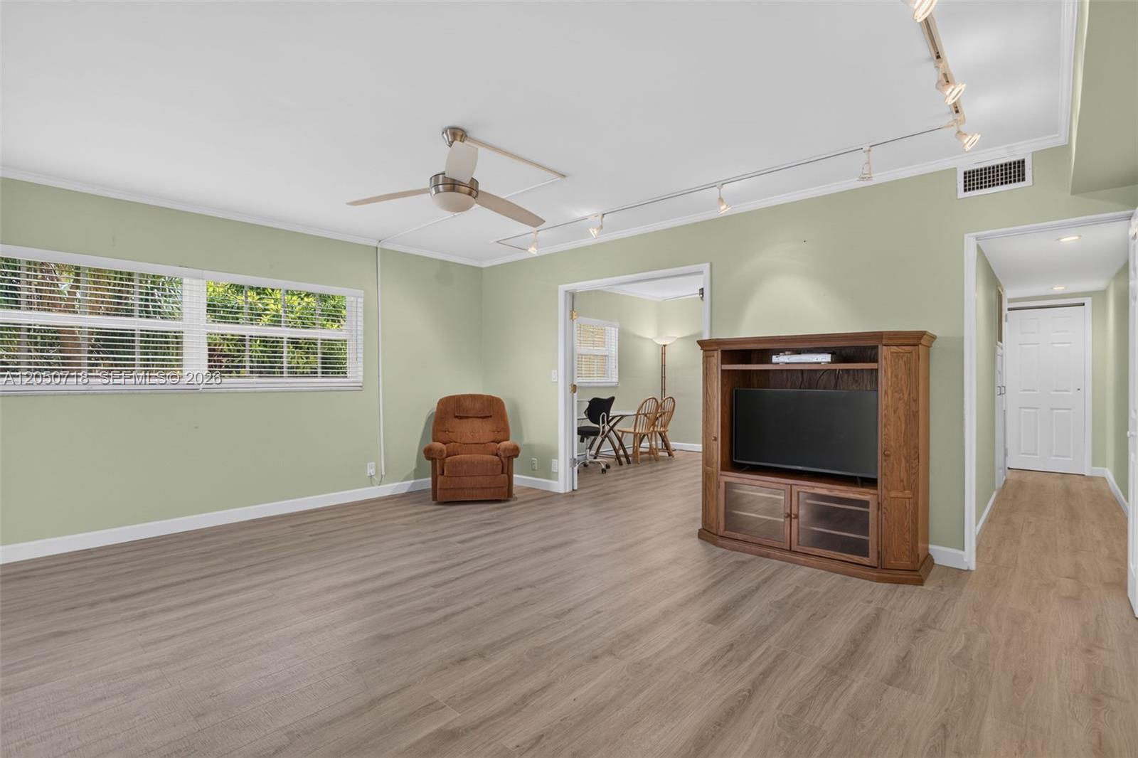 708 SE 7th Ave # 8