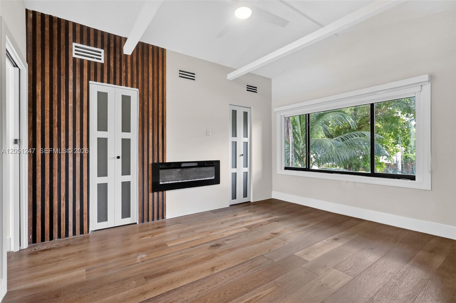 76 NW 97th St