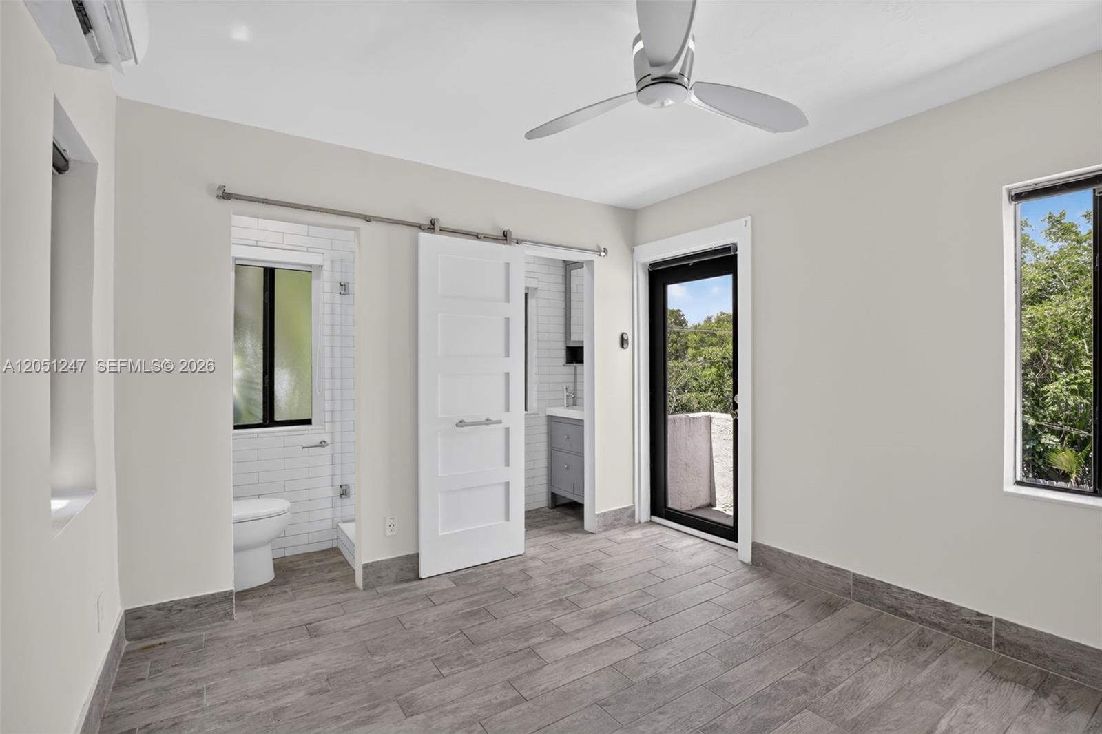 76 NW 97th St