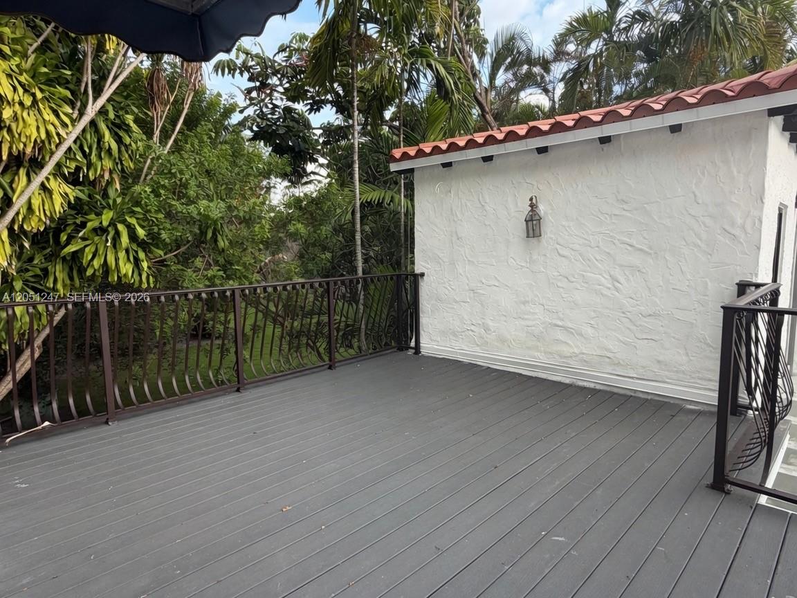 76 NW 97th St