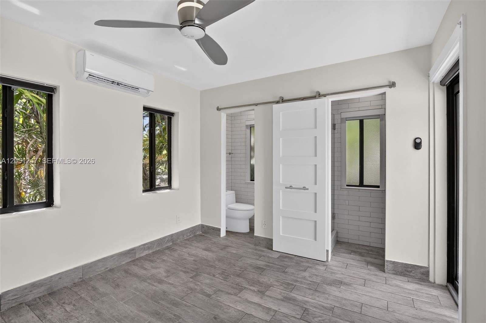 76 NW 97th St