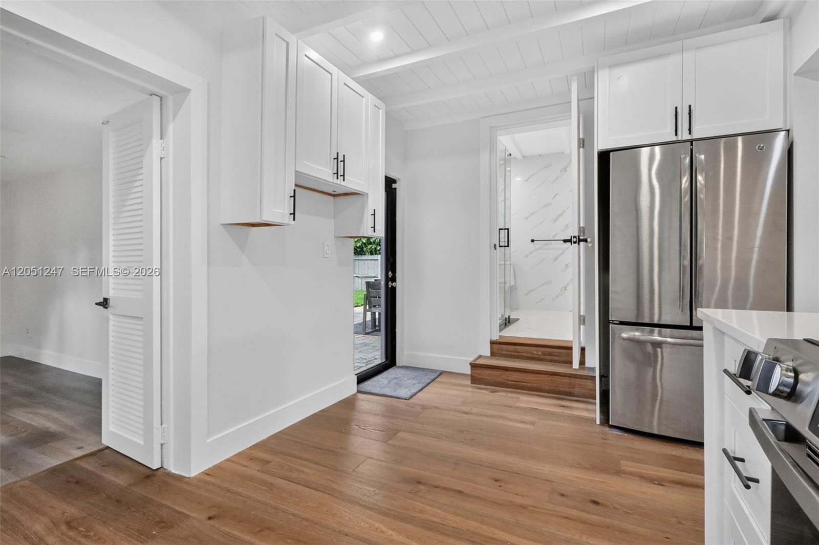 76 NW 97th St