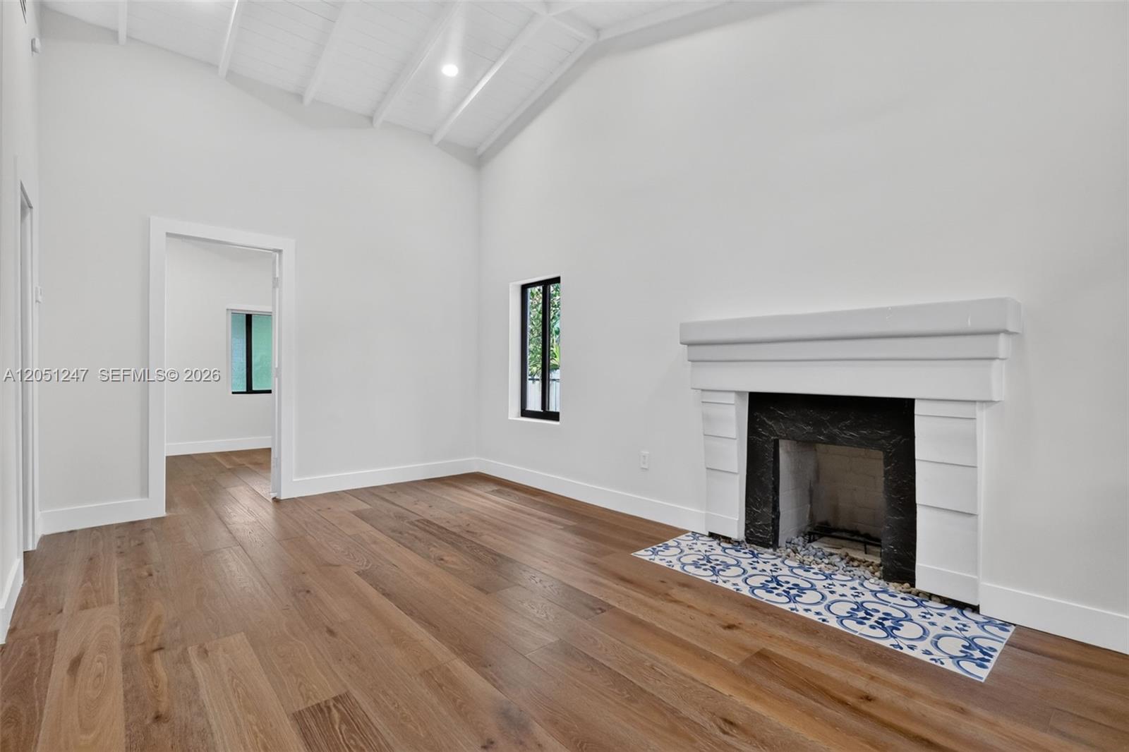 76 NW 97th St