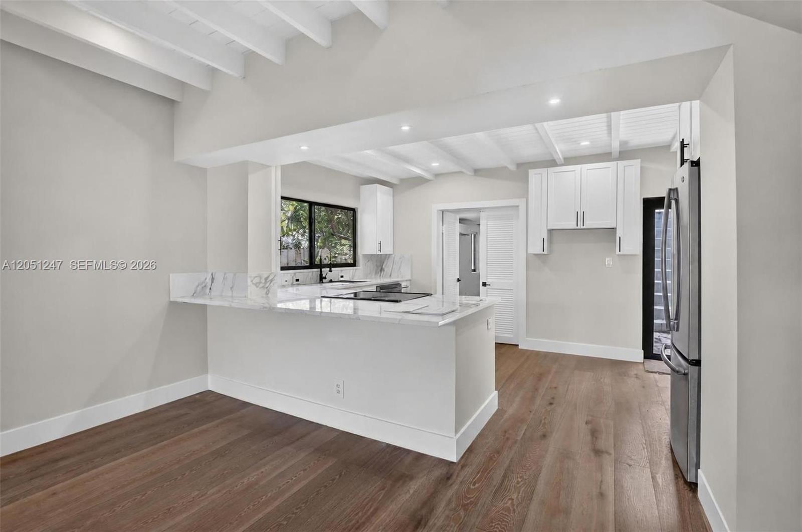 76 NW 97th St