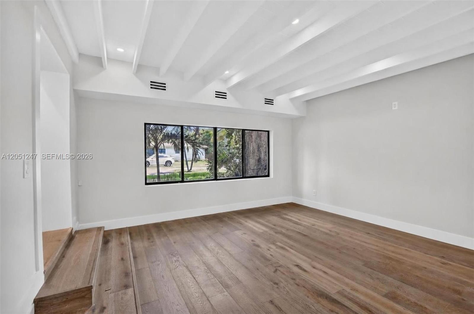 76 NW 97th St