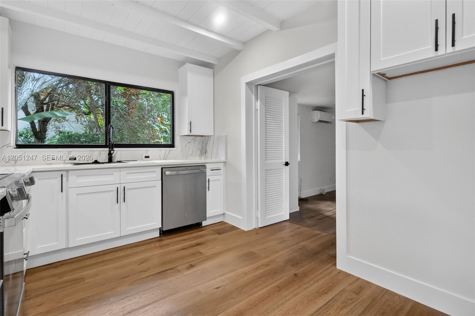 76 NW 97th St