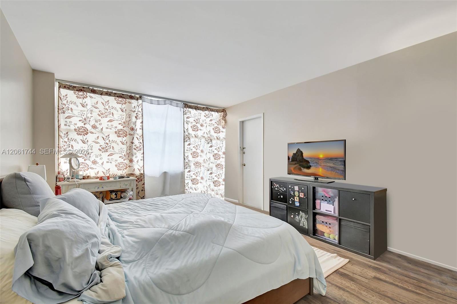 18051 Biscayne Blvd # 801