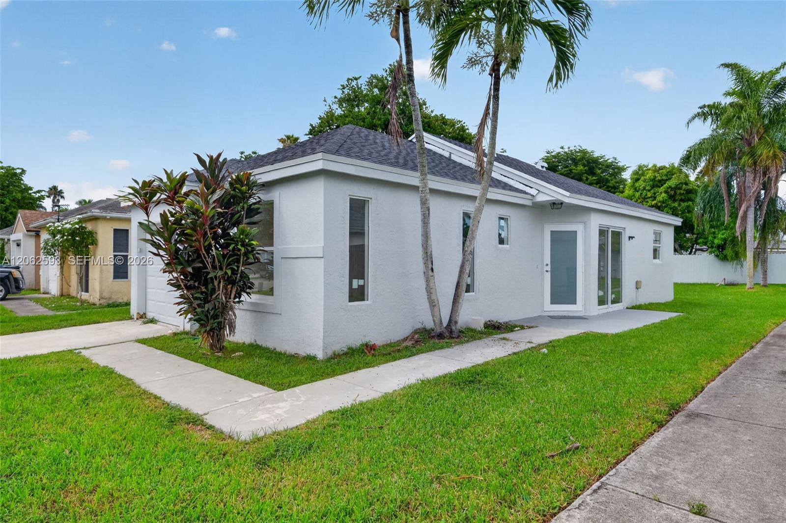 941 SW 7th Pl