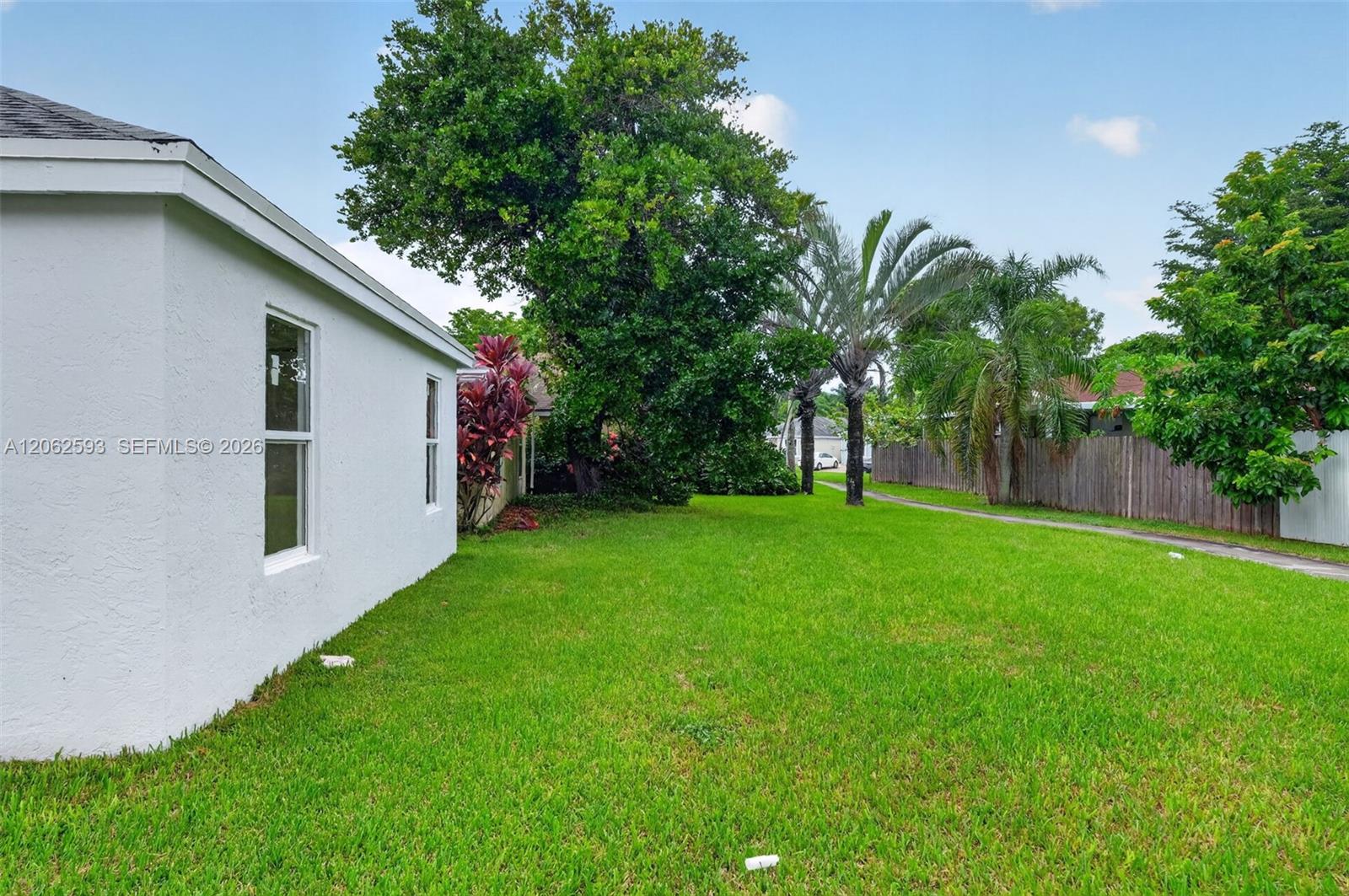 941 SW 7th Pl