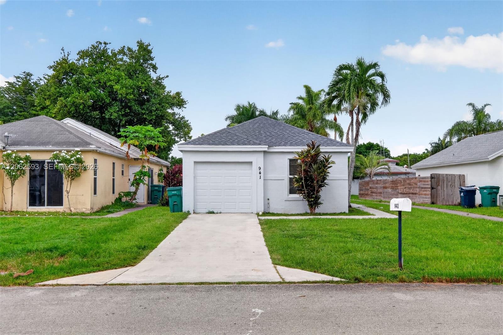 941 SW 7th Pl