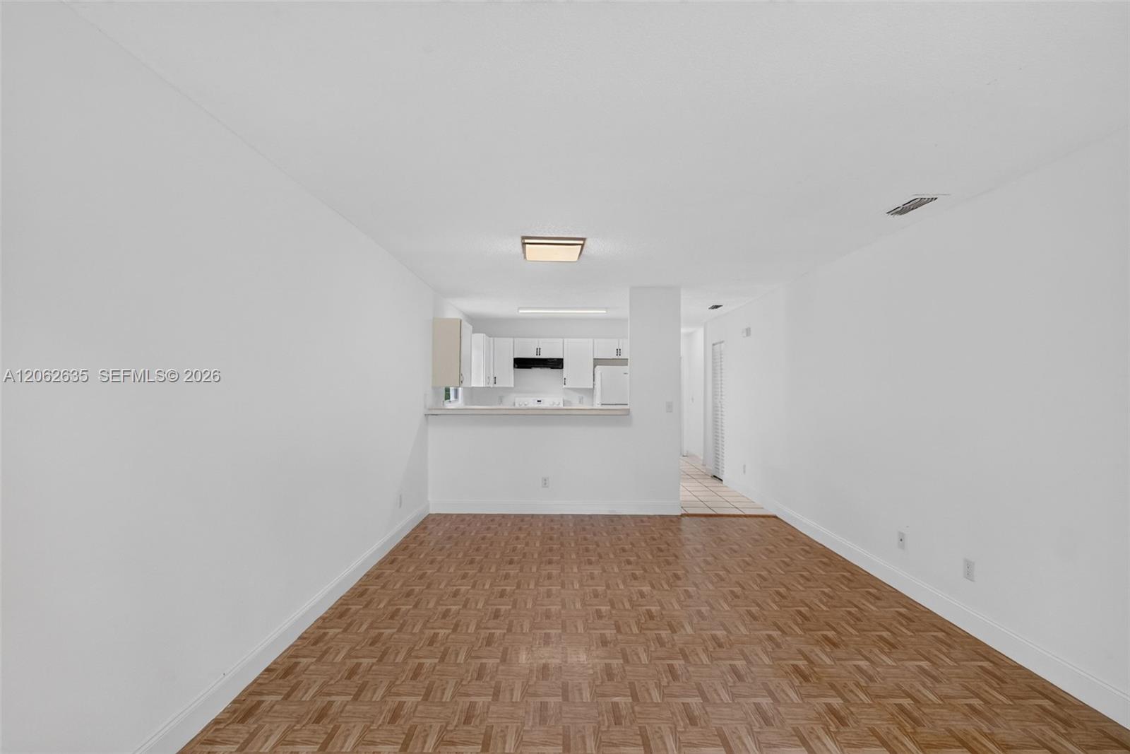 744 SW 9th St