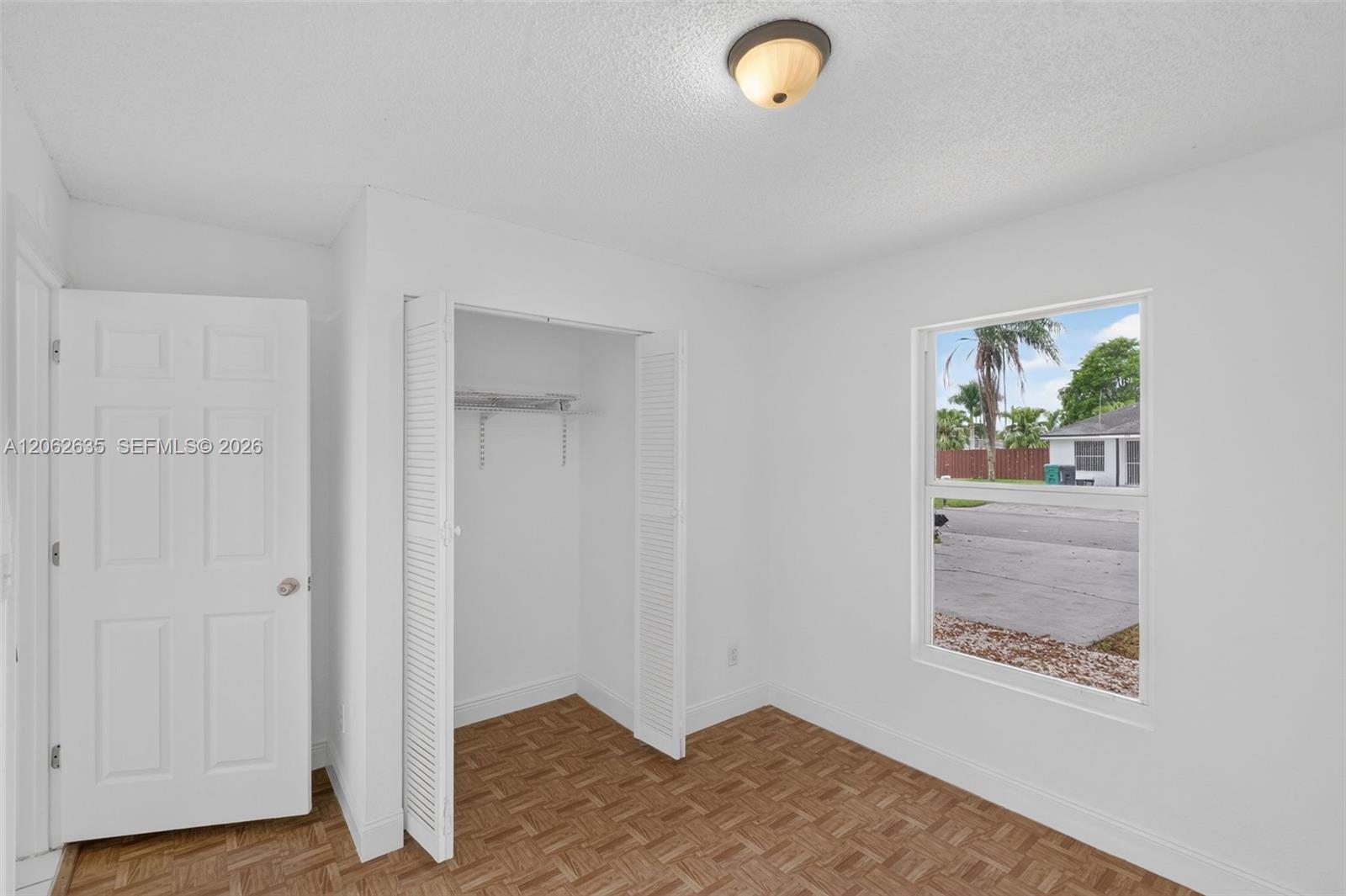 744 SW 9th St