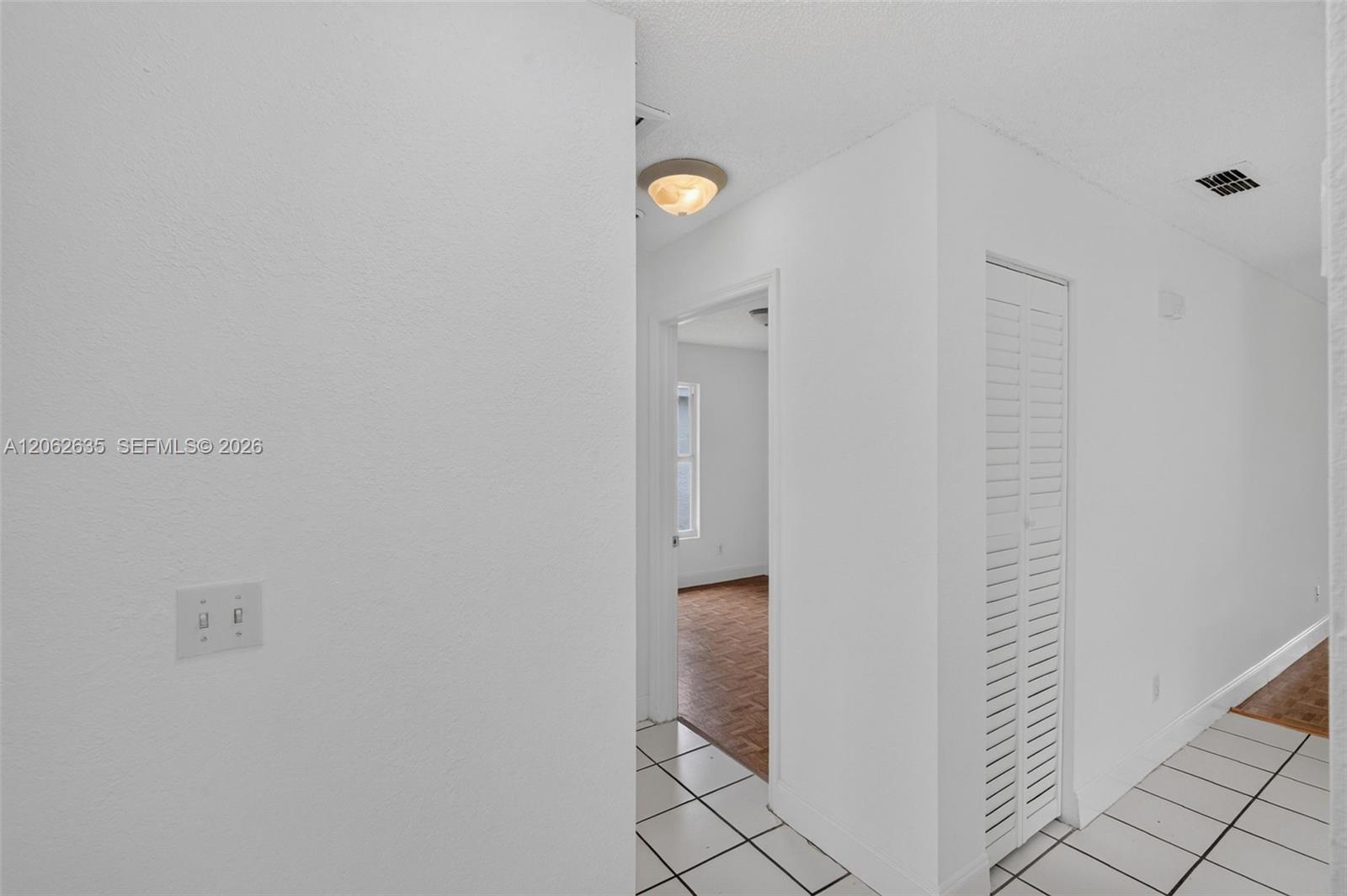 744 SW 9th St