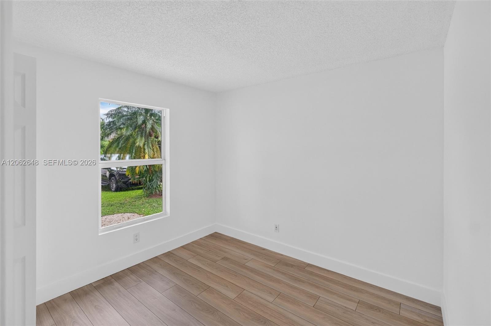 731 SW 10th St