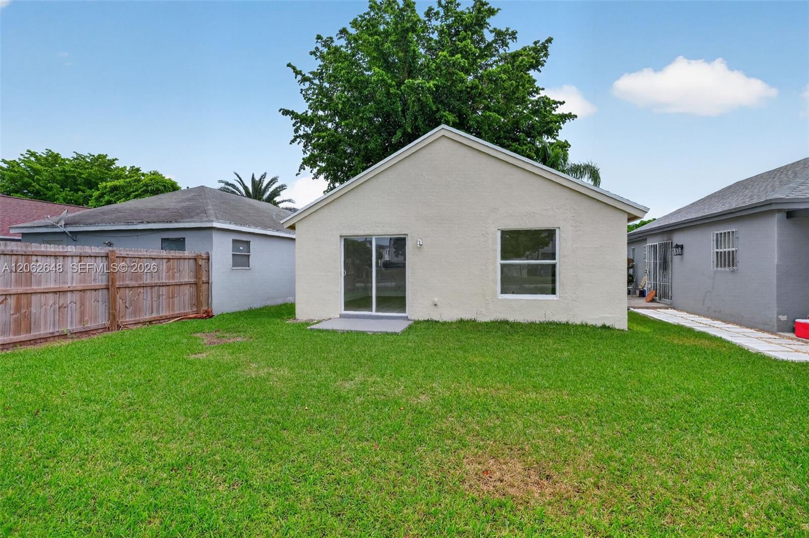 731 SW 10th St