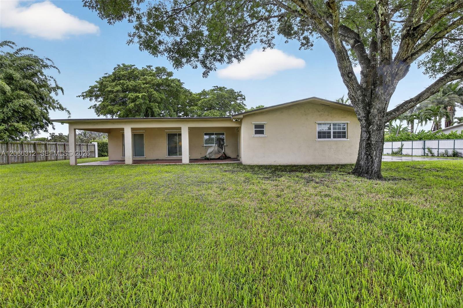4401 SW 143rd Ave