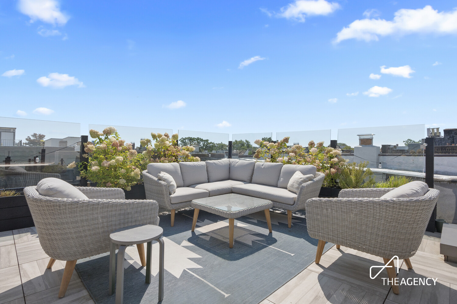 498 HENRY Street 4