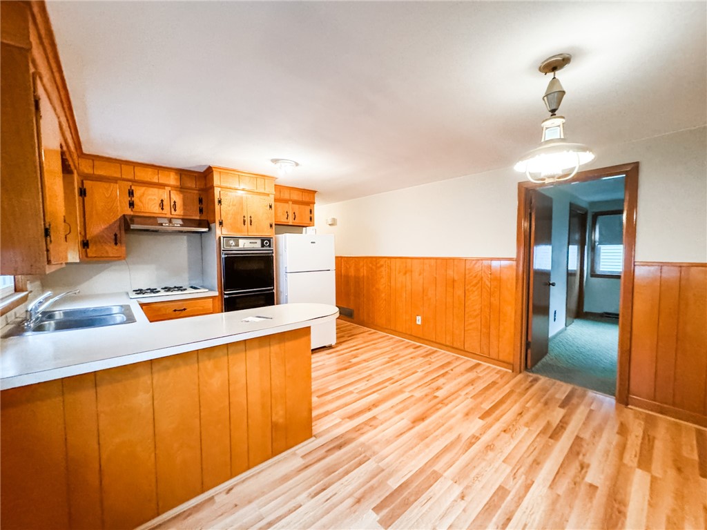 32 Bagley Avenue