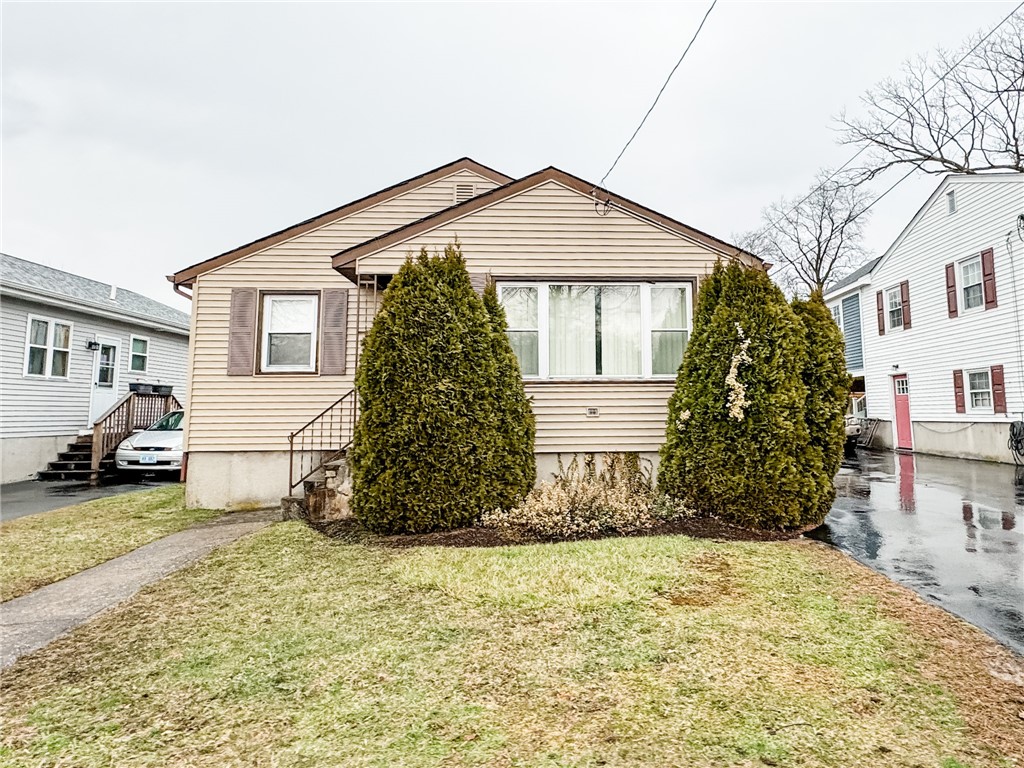 32 Bagley Avenue