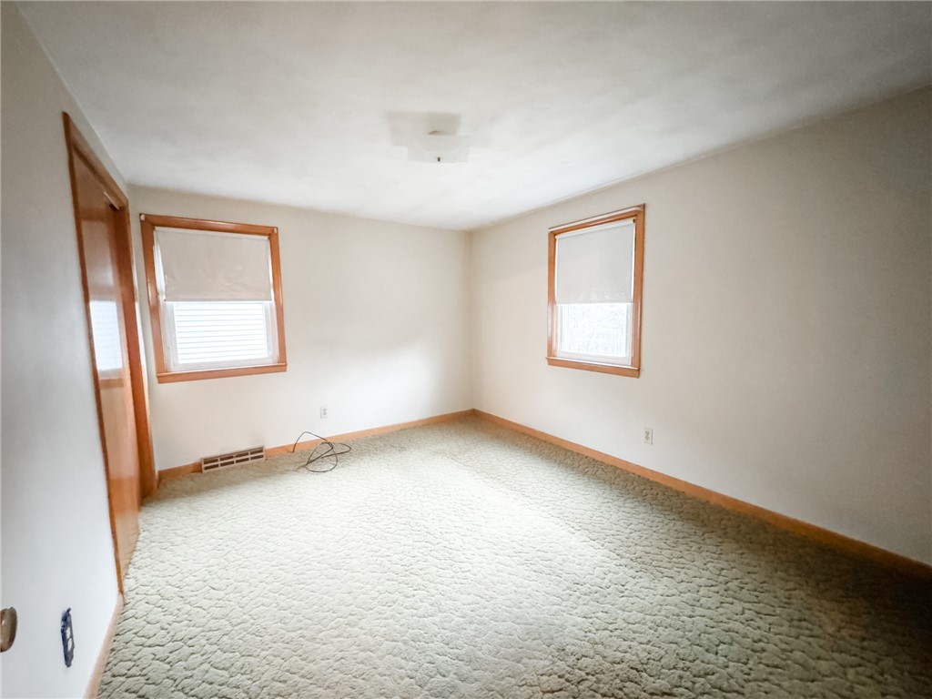 32 Bagley Avenue