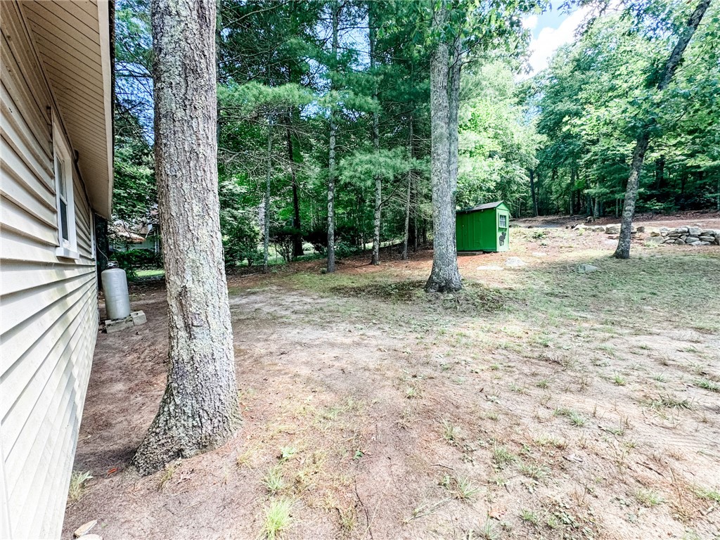 158 Pauchaug Trail