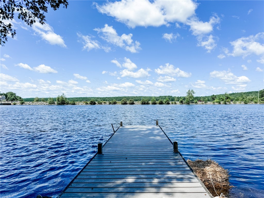158 Pauchaug Trail