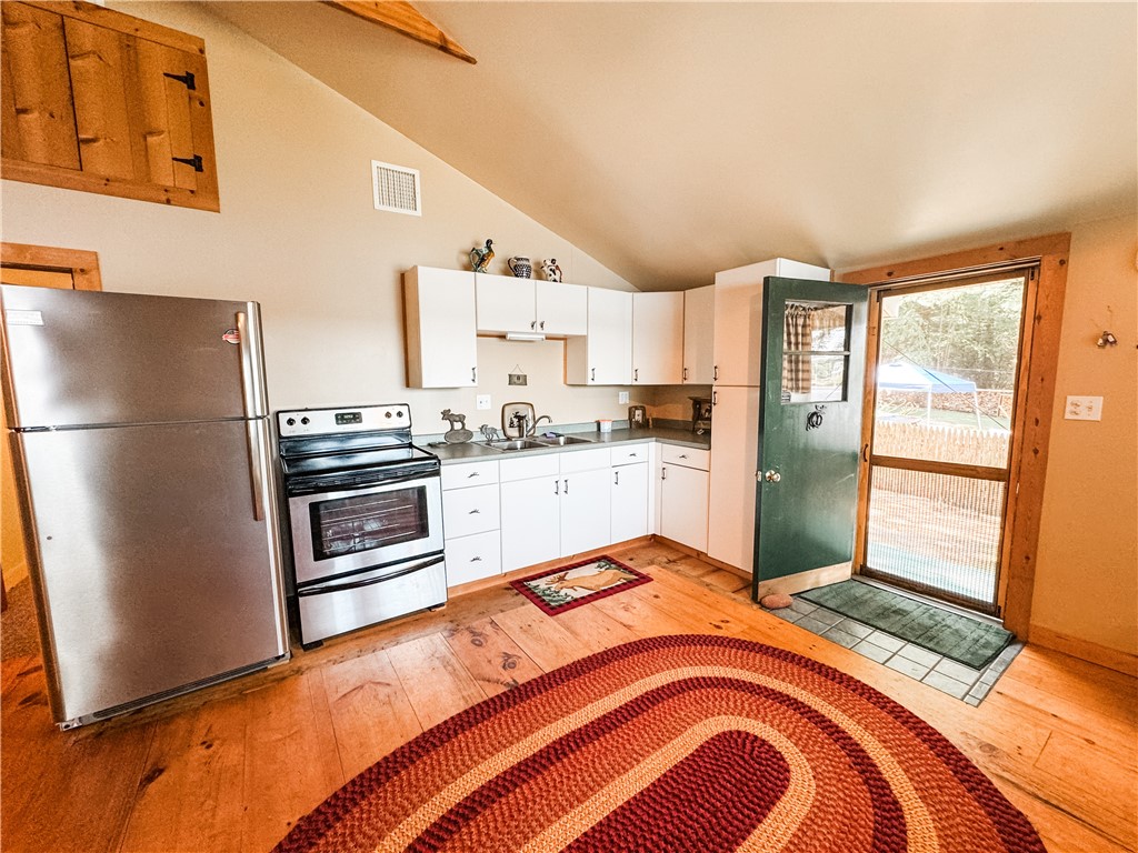 158 Pauchaug Trail