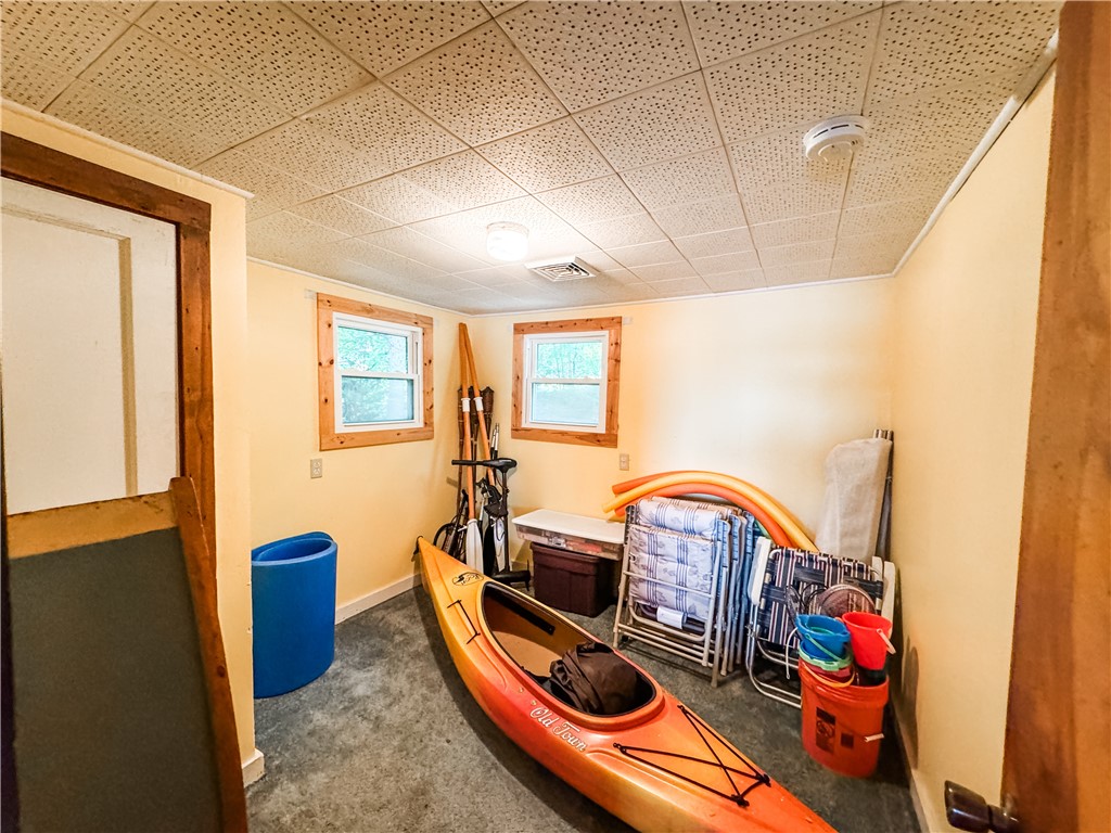 158 Pauchaug Trail