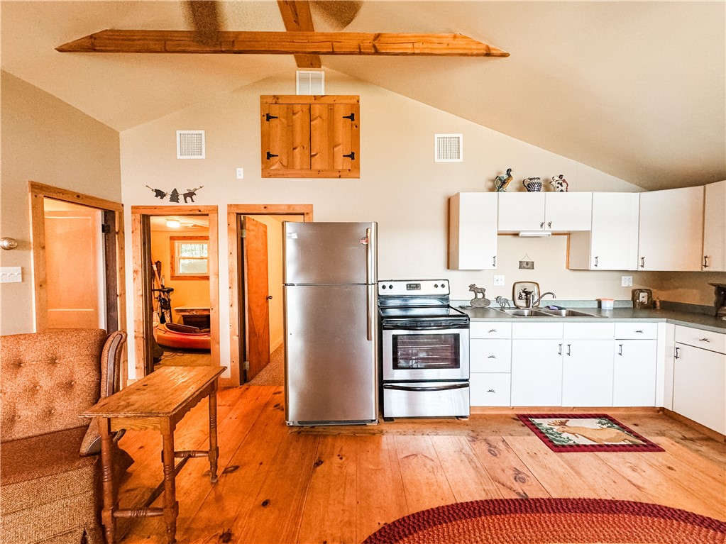 158 Pauchaug Trail