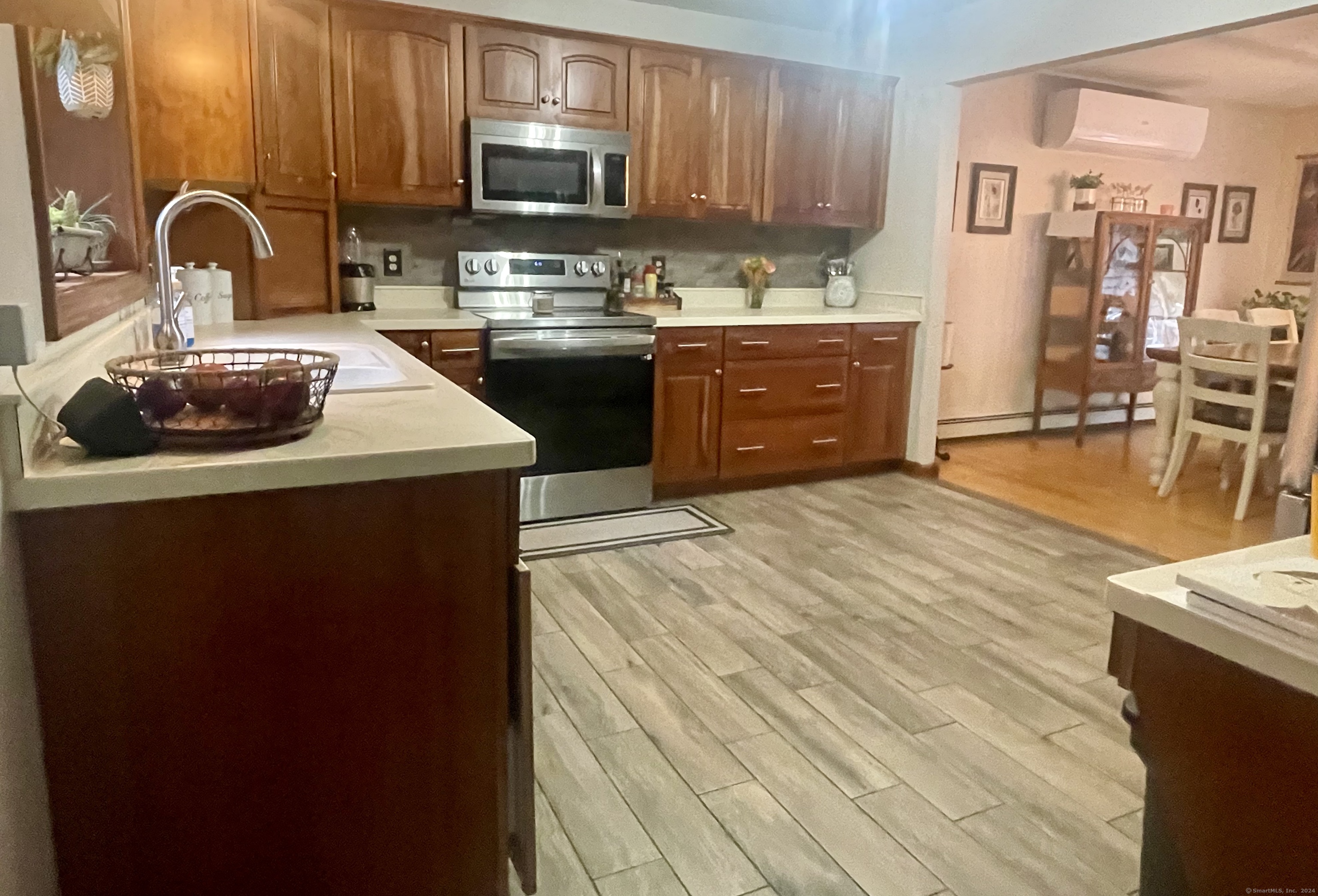 20 Eino Drive