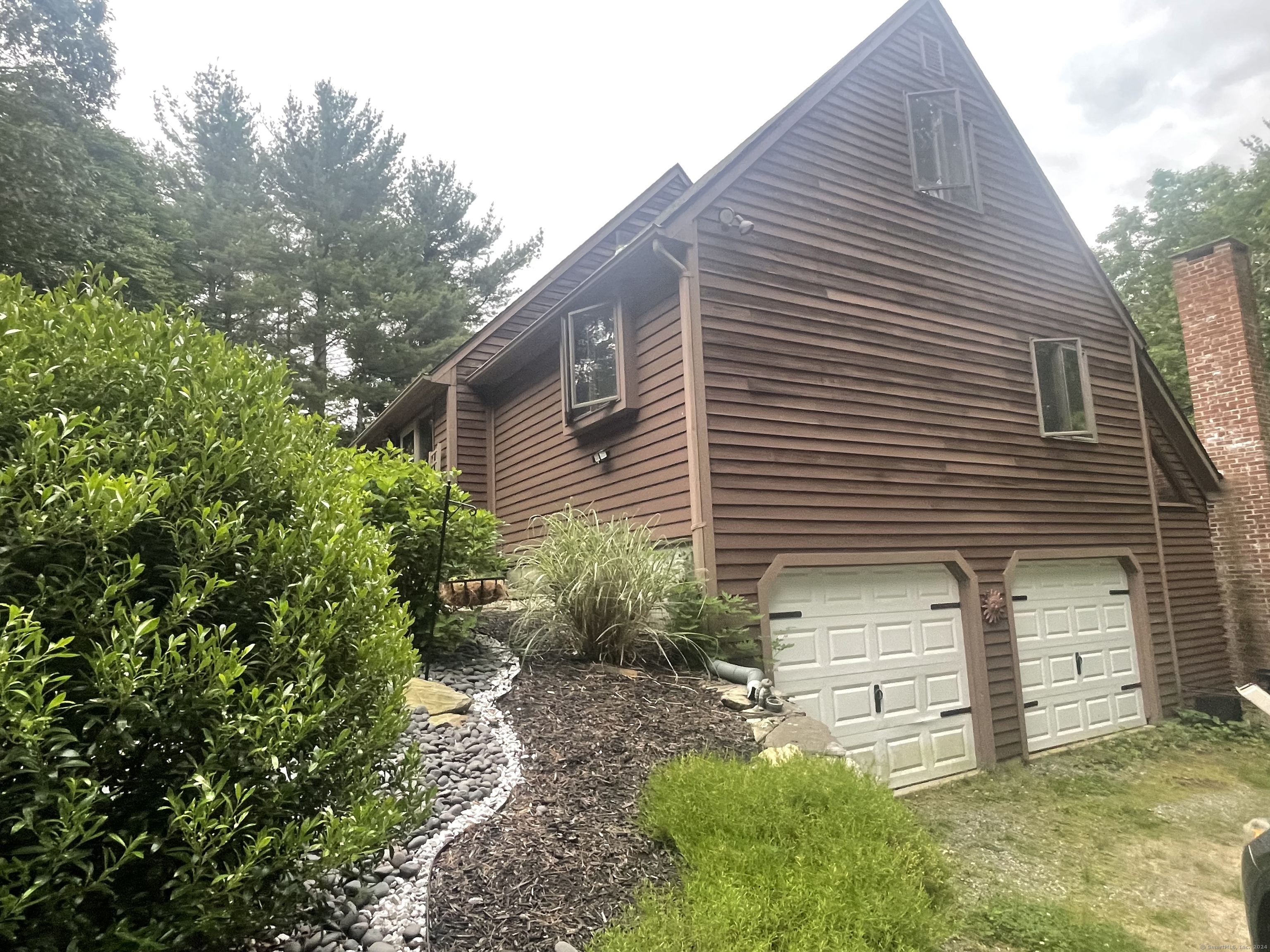 20 Eino Drive
