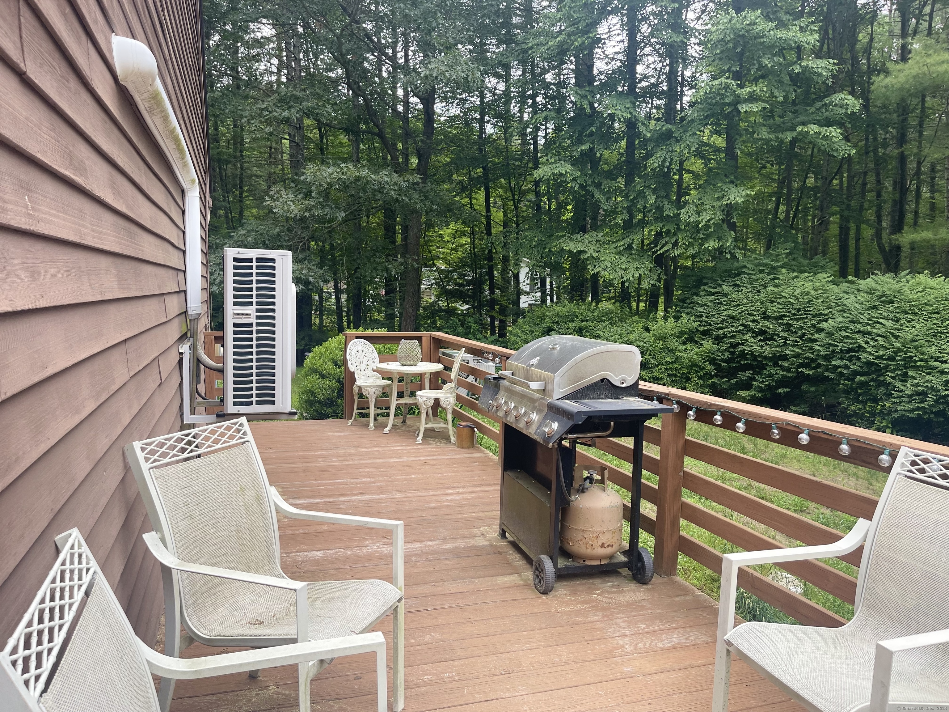 20 Eino Drive