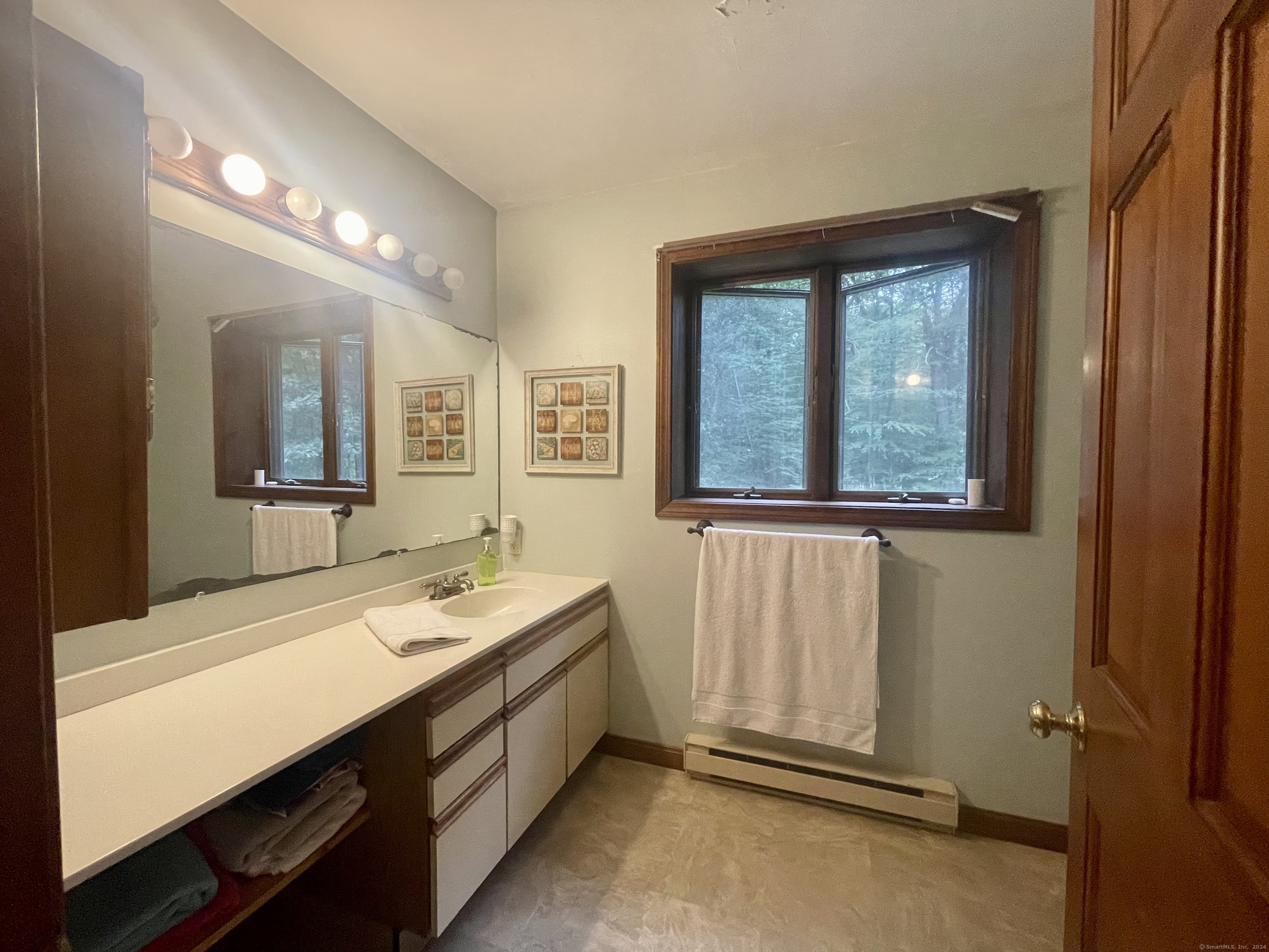 20 Eino Drive
