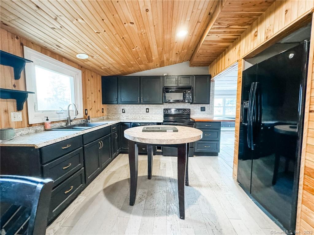 487 South Canterbury Road