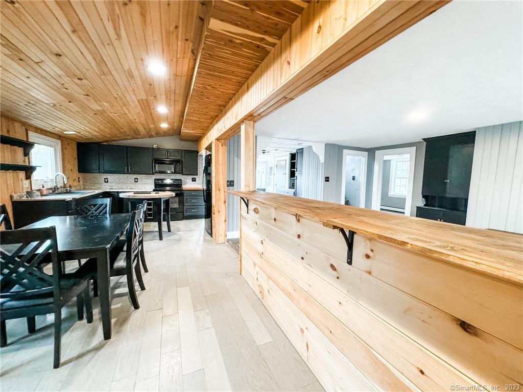 487 South Canterbury Road